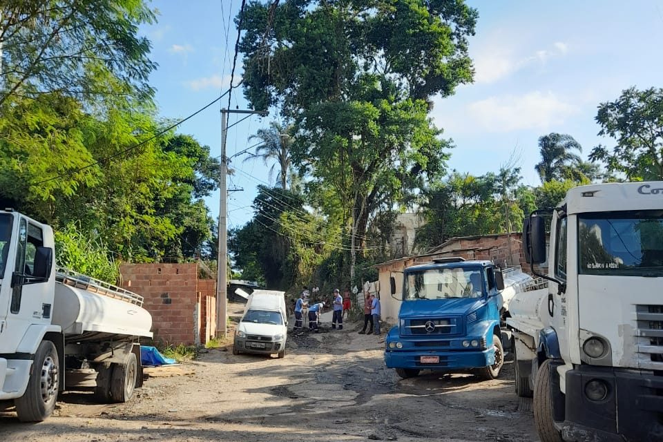 Polícia Civil faz operação e identifica pontos clandestinos de abastecimento de pipa no Sapê