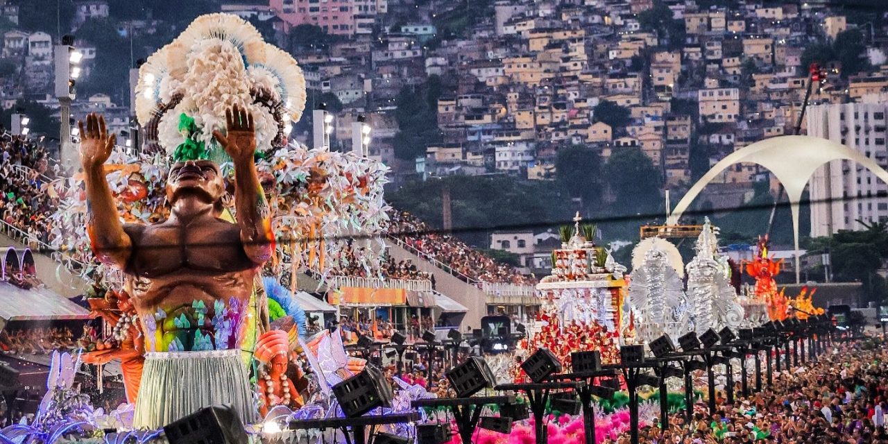 É campeã! Viradouro conquista seu terceiro título no carnaval carioca recebendo pontuação máxima