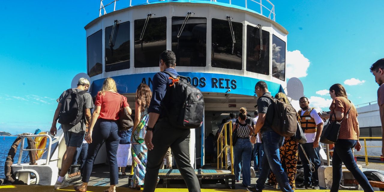 Catamarã de Charitas tem recorde de passageiros após redução de tarifa