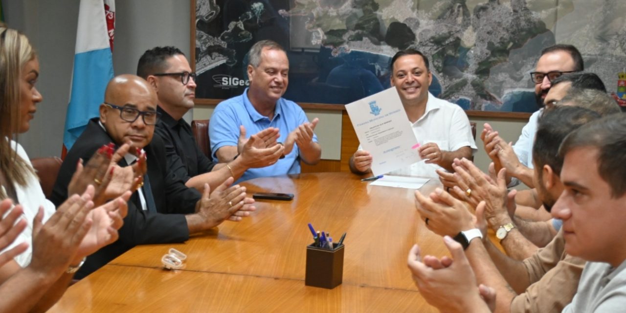 Rodrigo Neves sanciona redução da tarifa do Catamarã Charitas por 5 anos